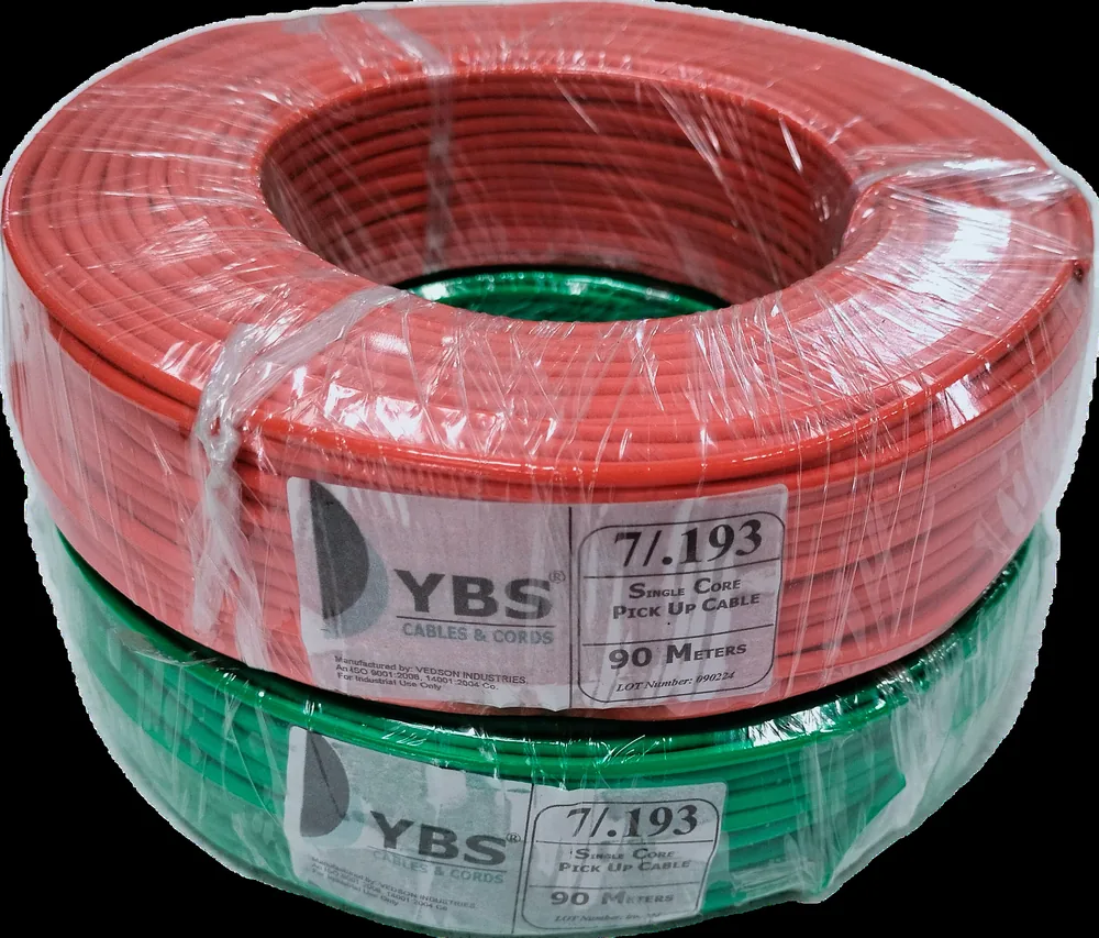 Red and green 90 m coils of YBS single-core hook-up wire